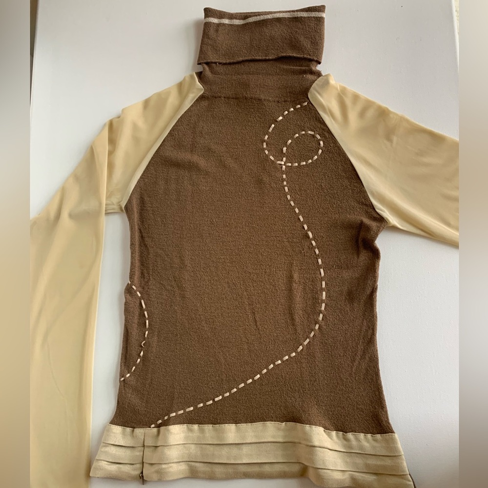 Buffalo Knit Turtleneck With Faux Suede and Details and Sheer Sleeves Size Large